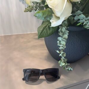 Ray-Ban Classic Black Sunglasses